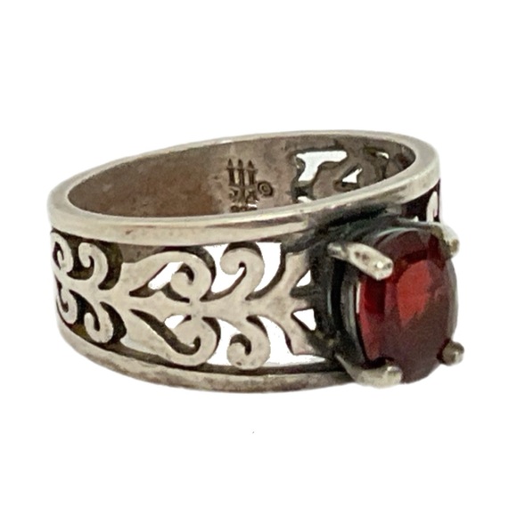 James Avery Adoree Gemstone Ring - Sterling Silver with Oval Garnet Stone